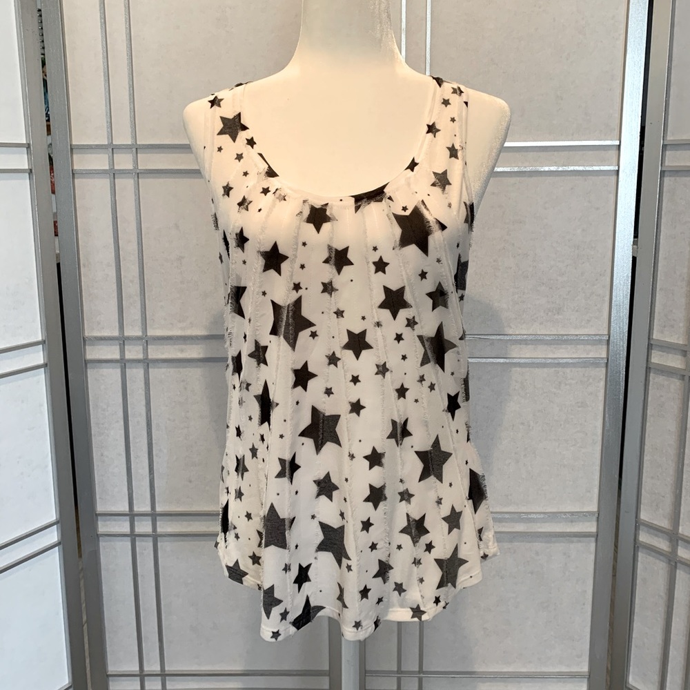 Charming Charlie Stylish Tank Top! Like new! L